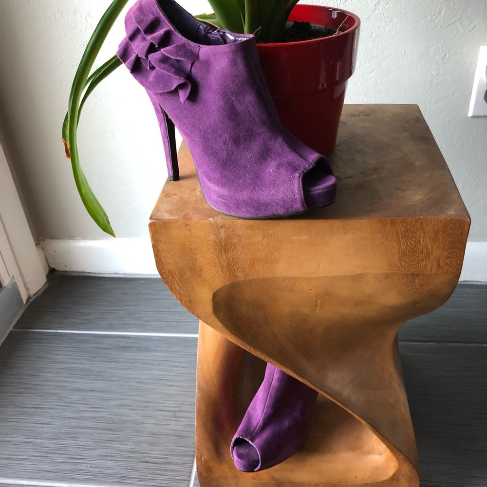 Qupid ruffle peep toe bootie